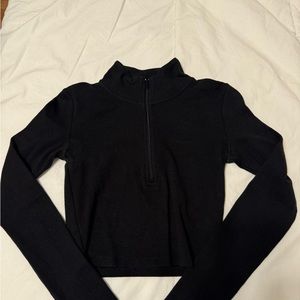 Aritzia Sunday best quarter zip crop top long sleeve shirt
